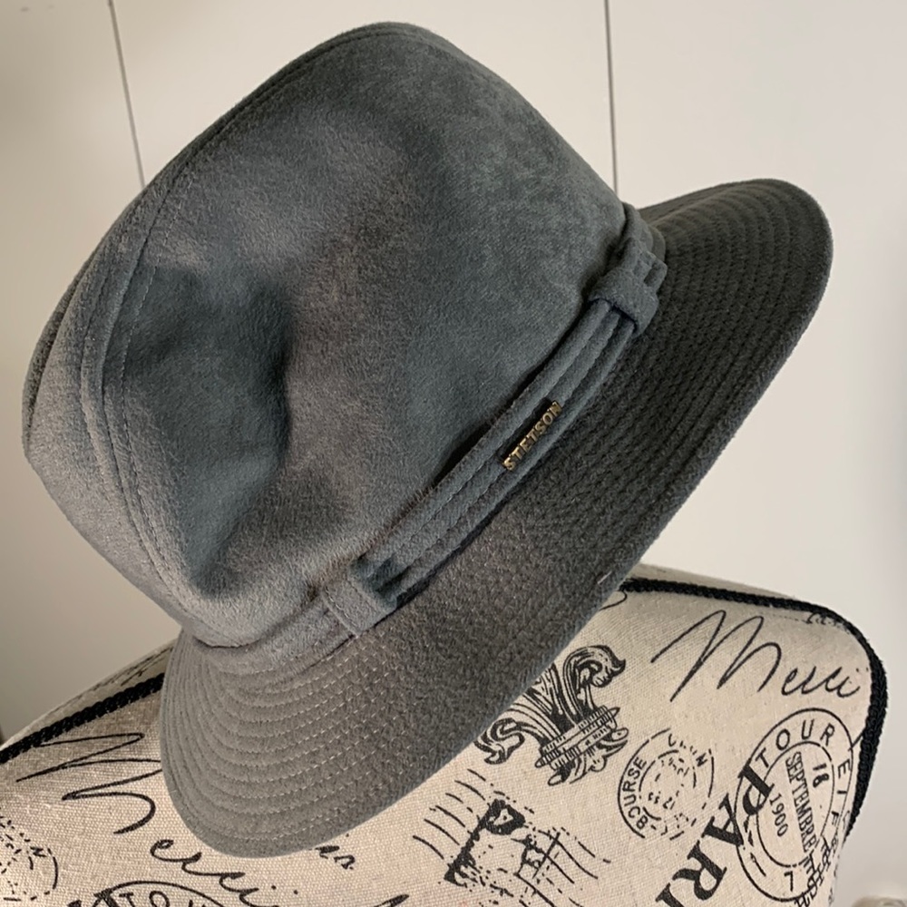 Stetson (6.75”)